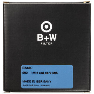 B+W 092 infračervený filtr 695 BASIC 77 mm