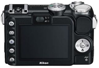 Nikon Coolpix P5000 + SB-400