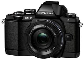 Olympus OM-D E-M10 + 14-42 mm EZ