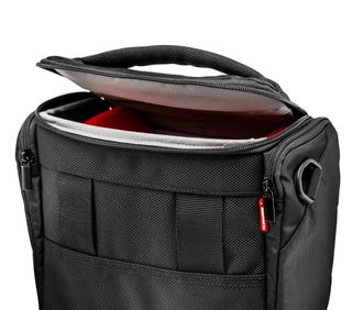 Manfrotto Advanced Shoulder Bag 6 černá