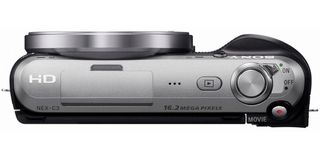 Sony NEX-C3 černý + 18-55 mm + 16 mm