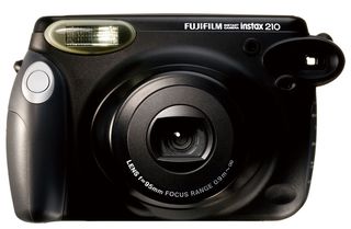 Fujifilm Instax Wide 210 instant camera černý