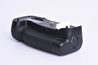 Nikon bateriový grip MB-D17 bazar