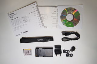 Fujifilm FinePix X20 + originální pouzdro zdarma!