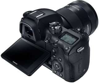 Samsung NX1 + 16-50 mm