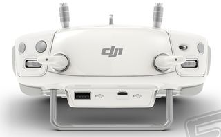 DJI kvadrokoptéra Phantom 3 Advanced + náhradní akumulátor + batoh!