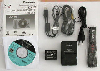 Panasonic Lumix DMC-GF1 stříbrný + G 20 mm