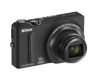 Nikon Coolpix S9100 černý