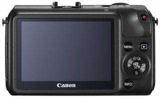Canon EOS M + 22 mm f/2,0 STM + adaptér EF-EOS M + blesk 90EX černý