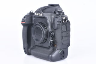 Nikon D5 tělo bazar