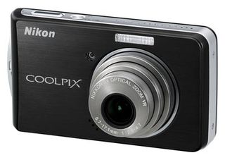 Nikon CoolPix S520 černý + SD 2GB karta