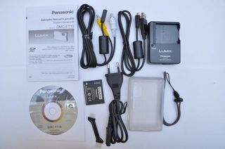 Panasonic Lumix DMC-FT10 červený