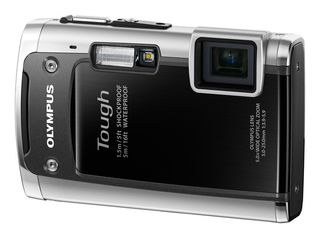 Olympus TG-610 černý + 8GB karta + Aha pouzdro 70J!