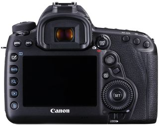 Canon EOS 5D Mark IV + 85 mm f/1,8 USM