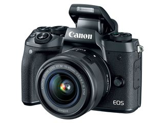 Canon EOS M5 + 18-150 mm IS STM + adaptér EF-EOS M,