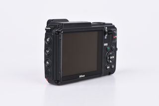 Nikon Coolpix AW130 bazar