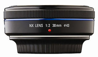 Samsung NX 30mm f/2,0