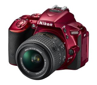 Nikon D5500 + 18-55 mm VR II