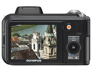 Olympus SP-600UZ černý + 2GB karta + brašna Surrounder 100!