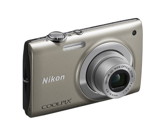 Nikon Coolpix S2500 stříbrný