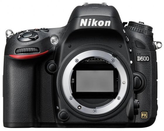 Nikon D600 + MB-D14 + EN-EL15