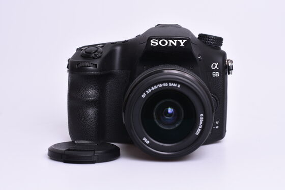Sony Alpha A68 + 18-55 mm II bazar