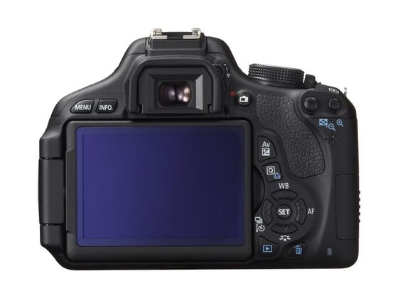 Canon EOS 600D + 18-55 mm IS II + 55-250 mm IS