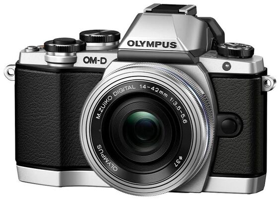 Olympus OM-D E-M10 + 14-42 mm II R stříbrný + 16GB karta + brašna + PL filtr + utěrka!
