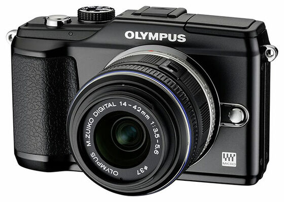 Olympus E-PL2 černý + 14-150 mm