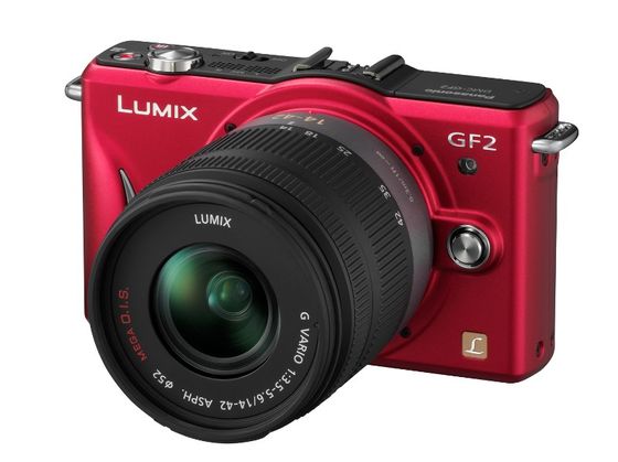 Panasonic Lumix DMC-GF2 červený + 14-42 mm