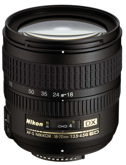 Nikon 18-70 mm F3,5-4,5G AF-S DX ZOOM-NIKKOR IF-ED s LC-67 / HB-32 / LF-1 / CL-0915