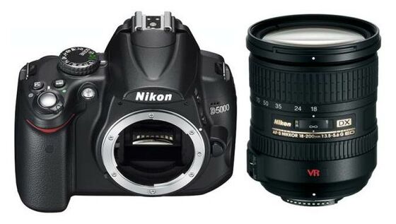 Nikon D5000 + 18-200mm VR