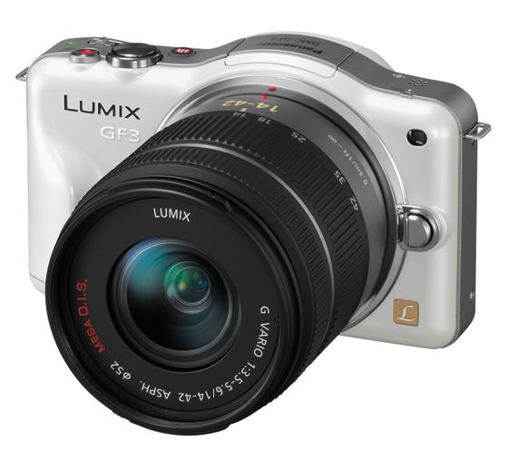 Panasonic Lumix DMC-GF3 bílý + 14-42 mm