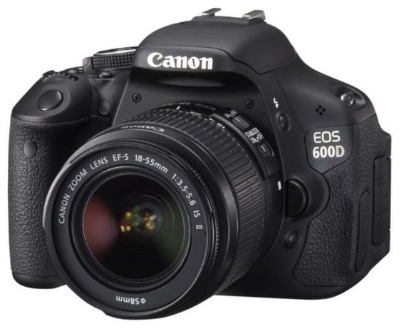 Canon EOS 600D + 18-55 mm IS II  MEGAKIT