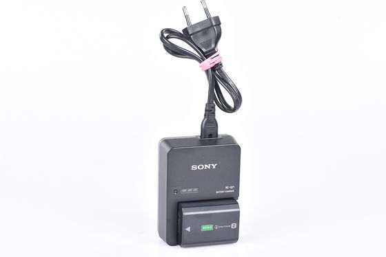 Sony nabíječka BC-QZ1 + Sony akumulátor NP-FZ100 bazar