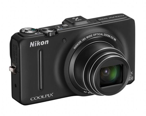 Nikon Coolpix S9300 černý