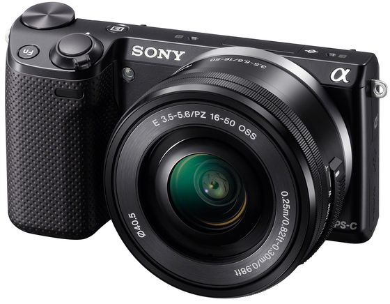 Sony NEX-5T + 16-50 mm