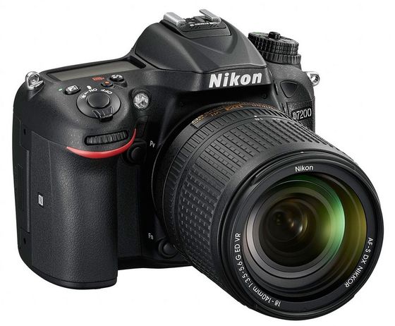 Nikon D7200 + 18-300 mm VR