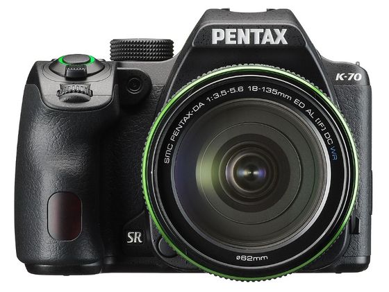 Pentax K-70 + 18-50 mm WR + 50-200 mm černý